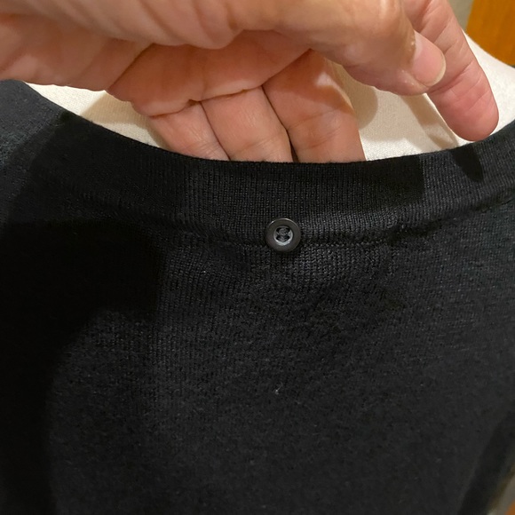 Rebecca Malone black sweater with beautiful contrast at the bottom - Picture 4 of 7